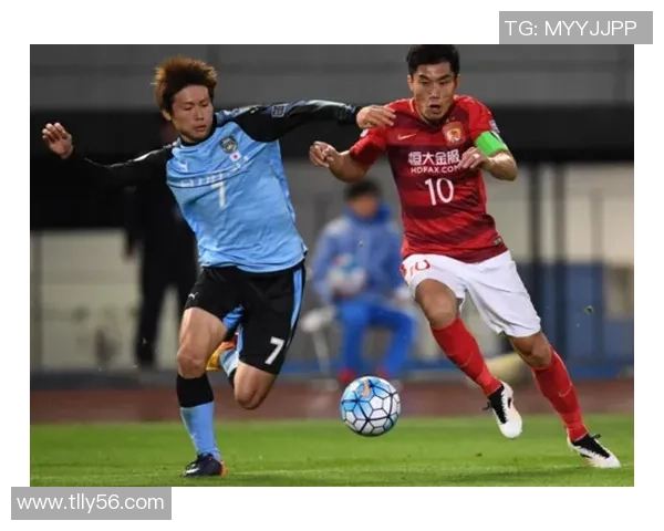 鹿角与恒大激战正酣比分悬念迭起引发球迷热议 鹿角与恒大激战正酣比分悬念迭起引发球迷热议