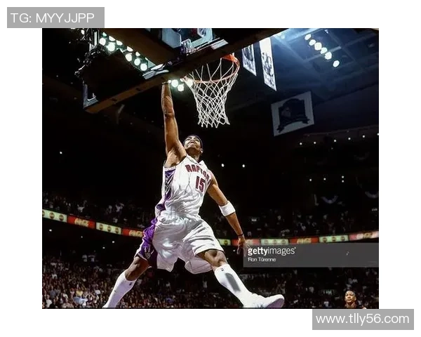 2001年艾弗森与卡特的巅峰对决揭示篮球之美与激情的碰撞