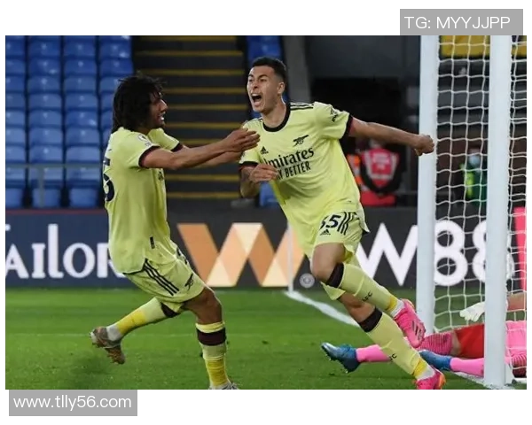 布拉迪斯与灵比的精彩对决揭示了足球战术与团队合作的重要性