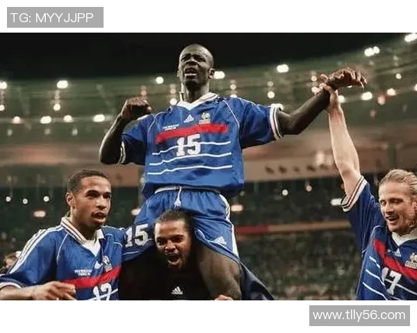 1998年世界杯经典对决法国与意大利的传奇之战回顾